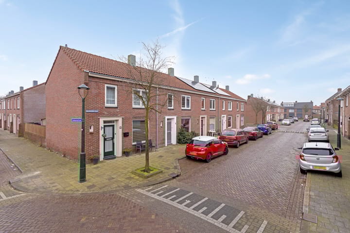 Foto 24 van Meidoornstraat 8