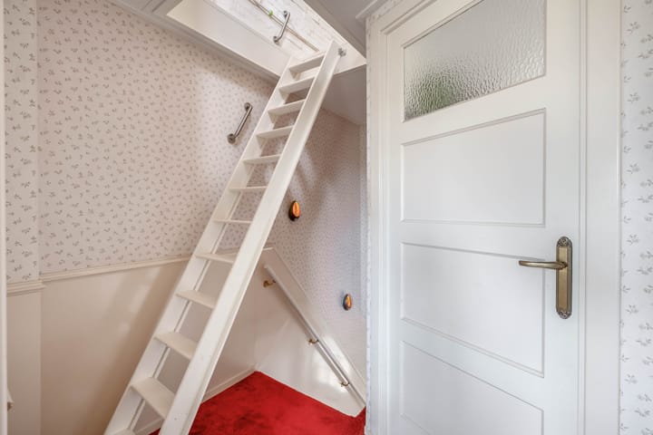 Photo 22 of Prins Bernhardstraat 43