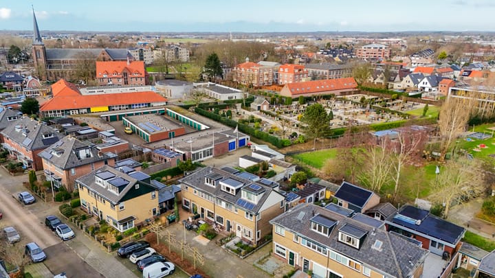 Photo 32 of Prins Bernhardstraat 43