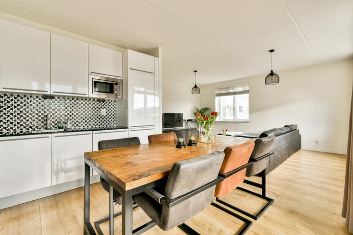 Photo 8 of De Leeuw van Vlaanderenstraat 3-C