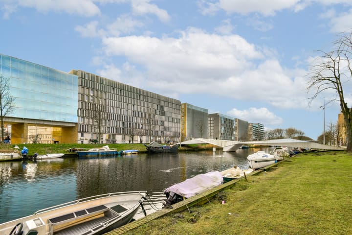 Photo 20 of De Leeuw van Vlaanderenstraat 3-C