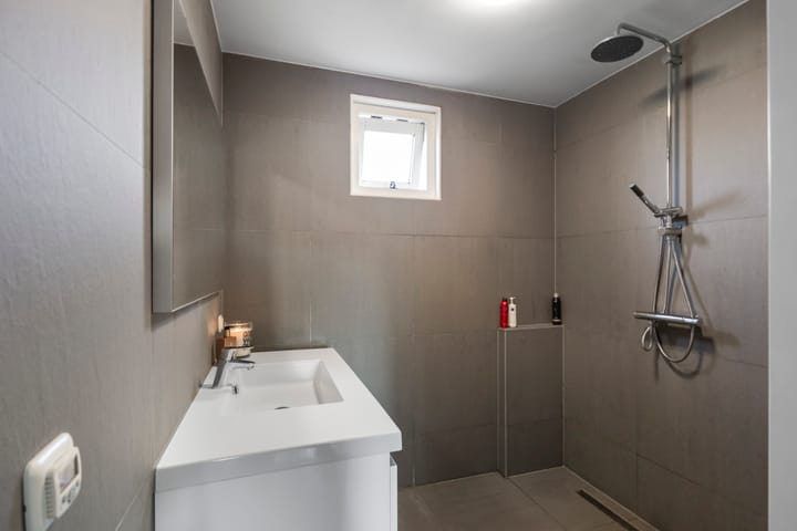 Photo 17 of Doorzwin 5036