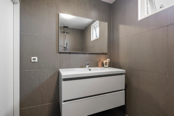 Photo 18 of Doorzwin 5036