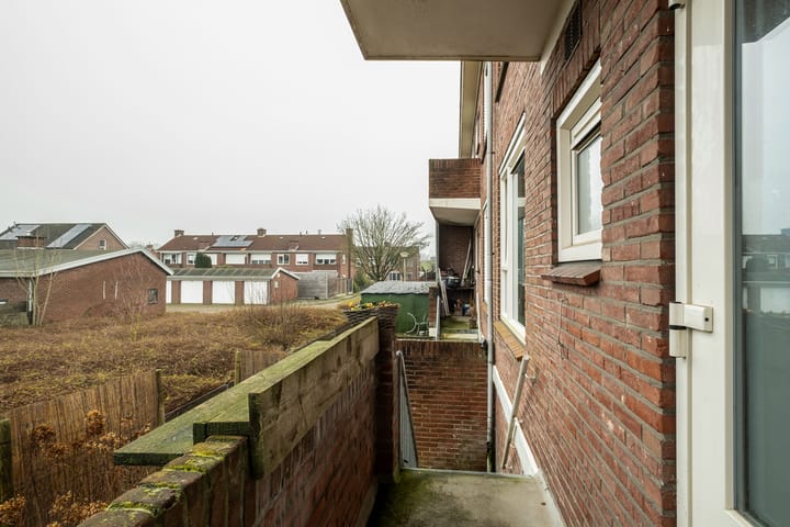 Foto 17 van Gronausestraat 1129