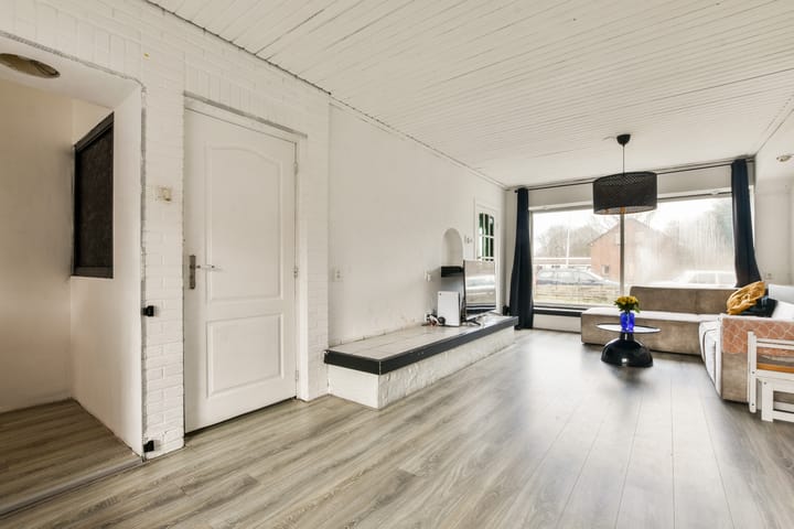 Foto 3 van Meidoornweg 55