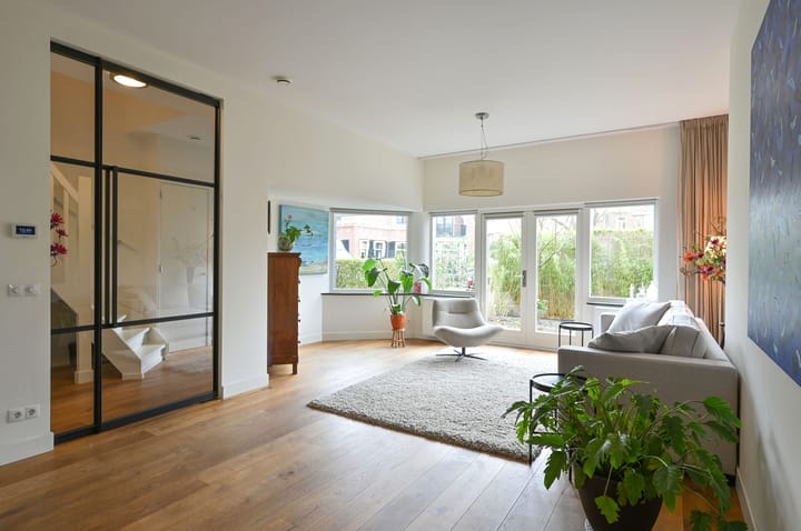 Foto 2 van Roemer Visscherlaan 1