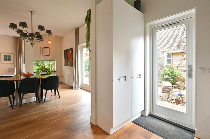 Foto 8 van Roemer Visscherlaan 1