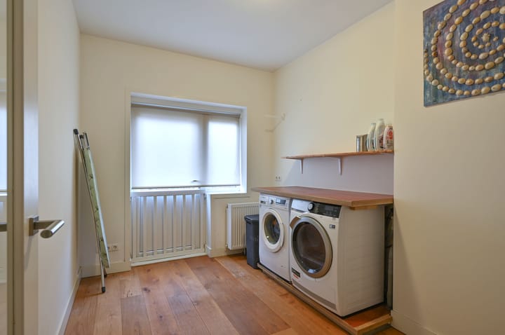 Foto 24 van Roemer Visscherlaan 1