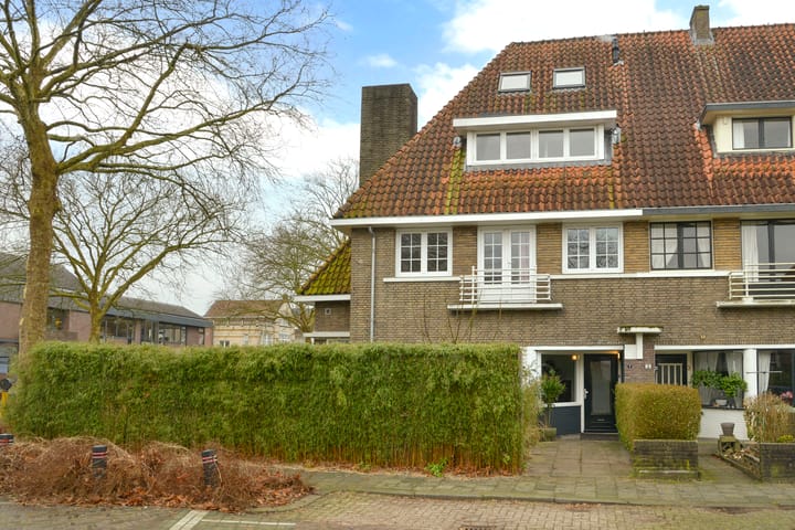 Foto 29 van Roemer Visscherlaan 1