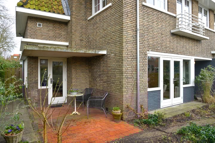 Foto 31 van Roemer Visscherlaan 1