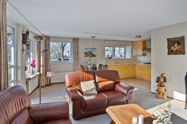 Photo 11 of Hulststraat 57