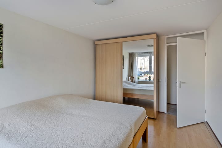 Photo 22 of Hulststraat 57