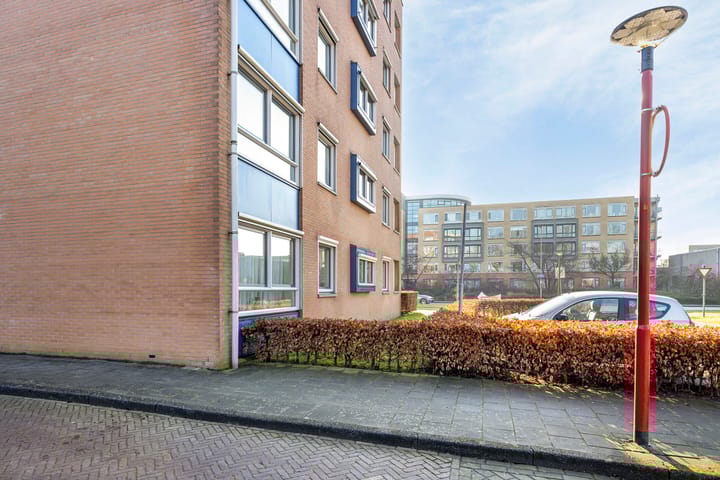 Photo 35 of Hulststraat 57