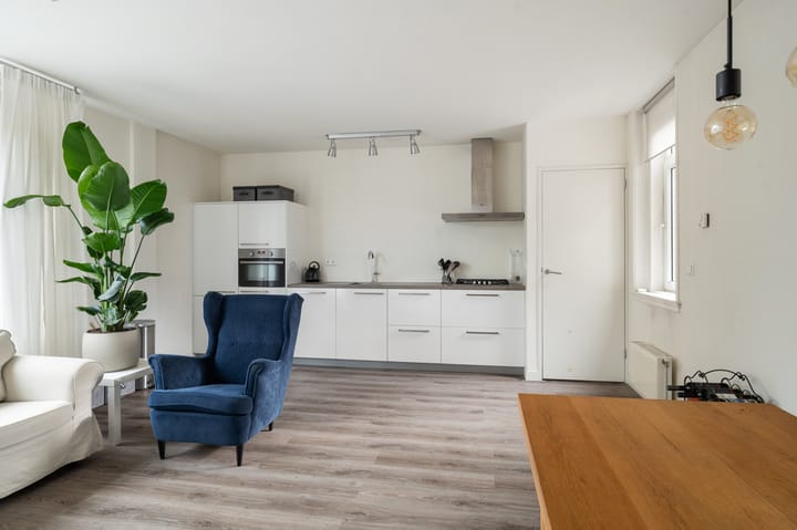 Foto 8 van Cleyburchstraat 30-B