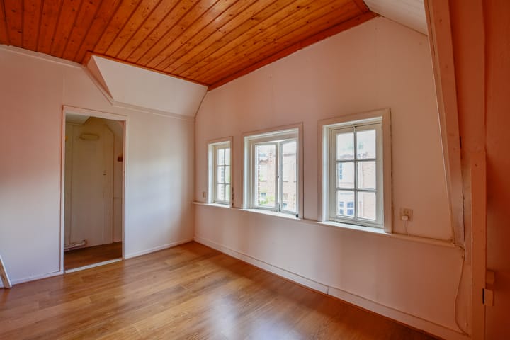 Foto 25 van Helper Oostsingel 7-A