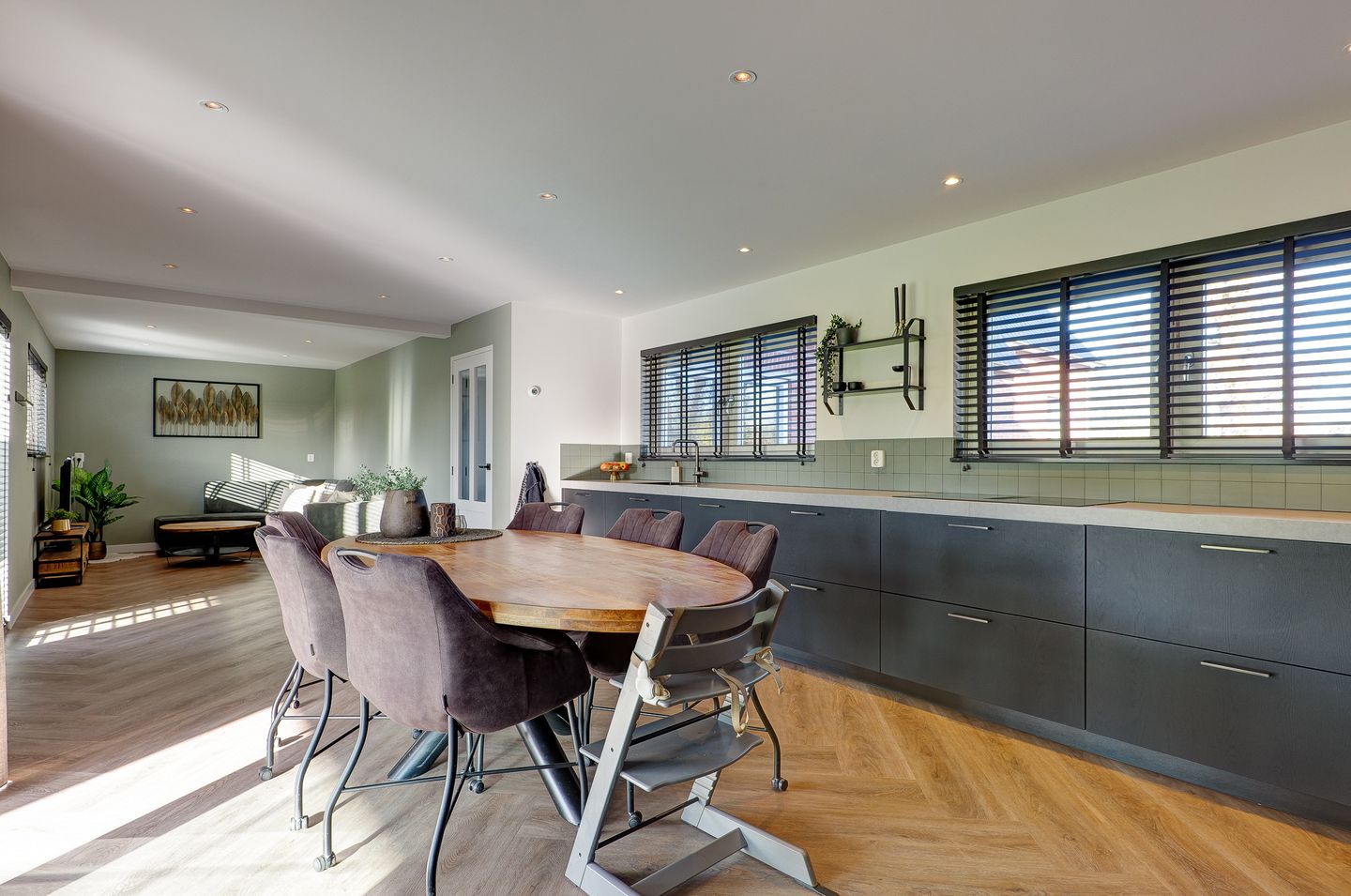 Photo 4 of Mounewei 51