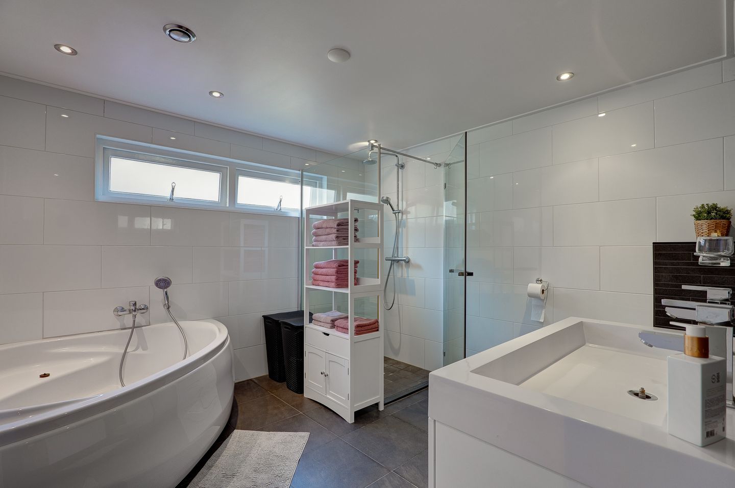 Photo 40 of Mounewei 51