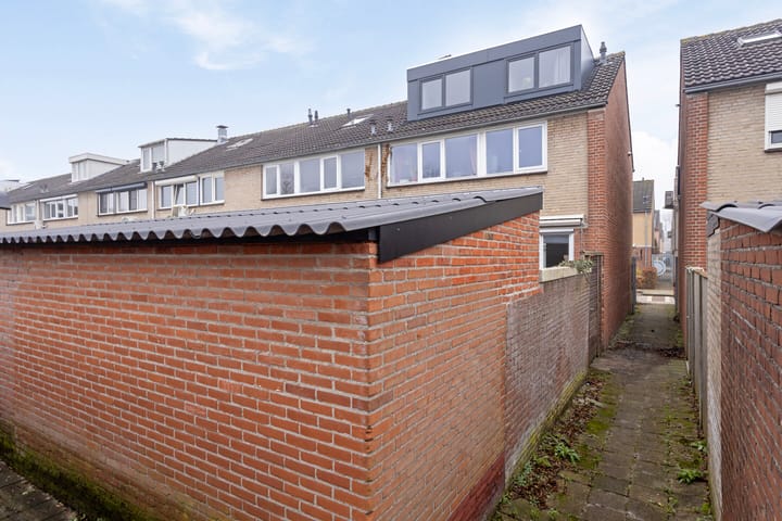 Foto 32 van Zwollestraat 15