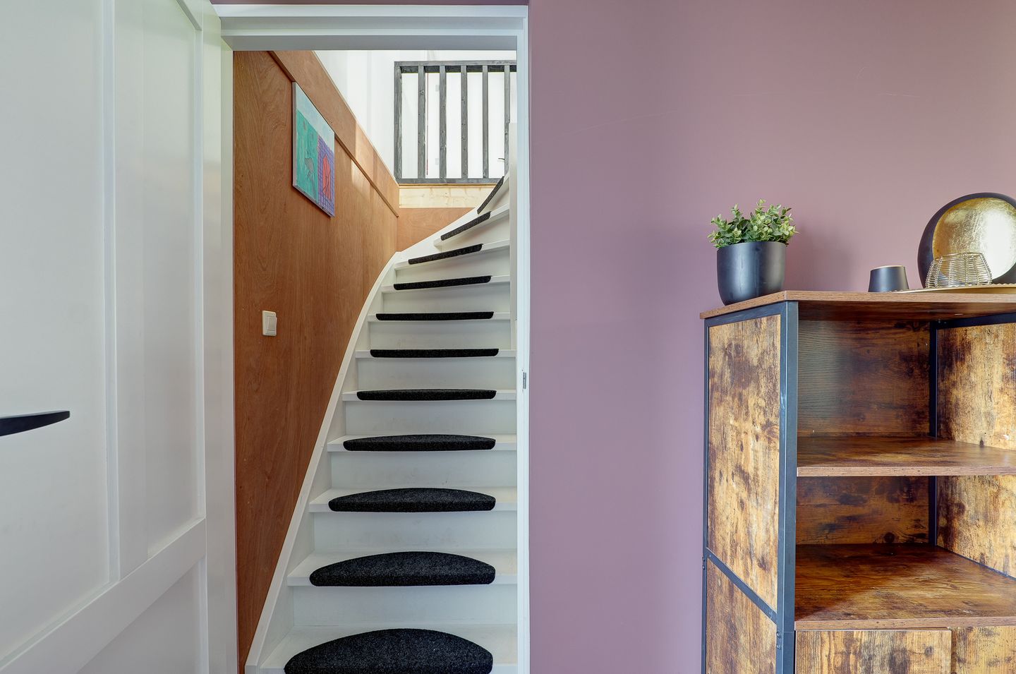 Photo 49 of Mounewei 51