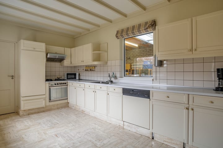 Foto 15 van Nieuwenhoflaan 1