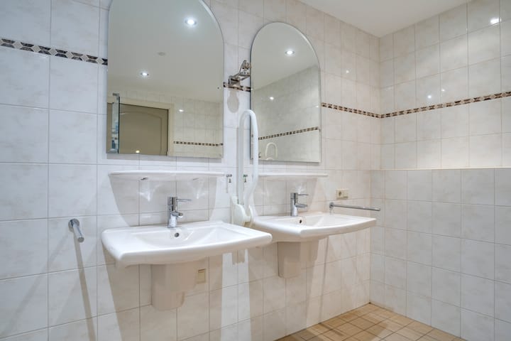 Foto 22 van Nieuwenhoflaan 1