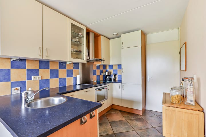 Foto 10 van Bloemstraat 13