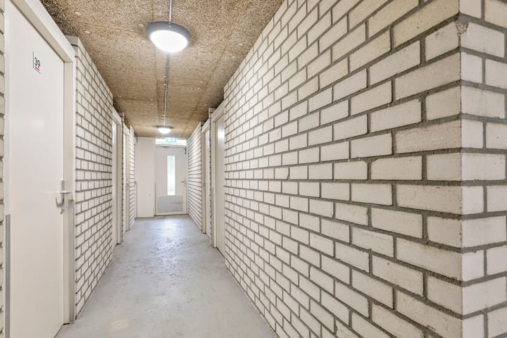 Foto 24 van Bloemstraat 13