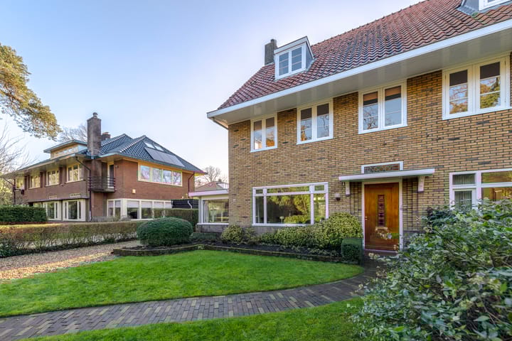 Foto 2 van Charlotte de Bourbonlaan 64