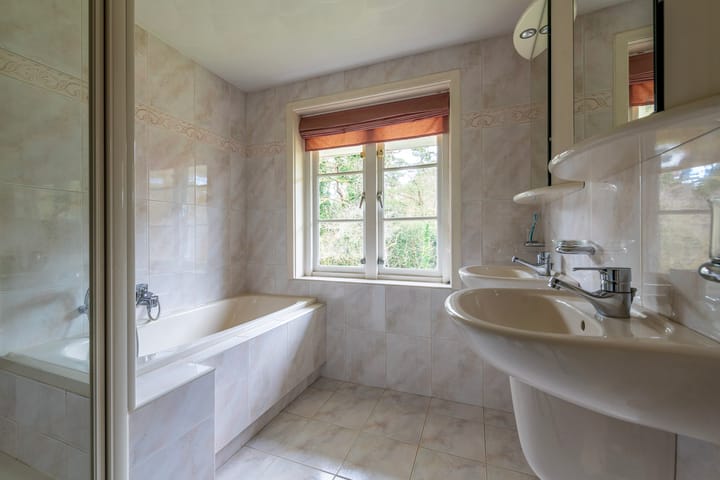 Foto 20 van Charlotte de Bourbonlaan 64