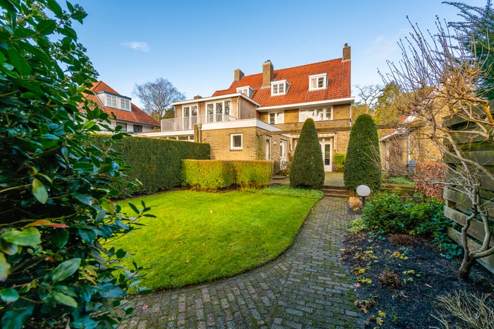 Foto 32 van Charlotte de Bourbonlaan 64