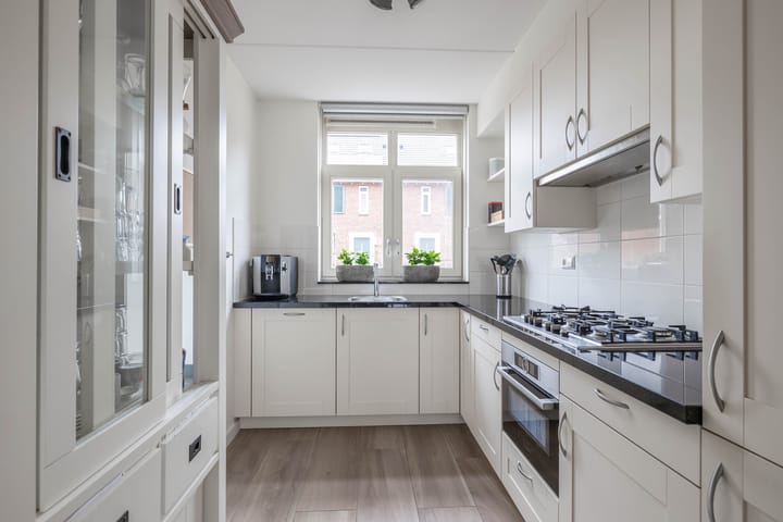 Foto 14 van Bergeendstraat 1