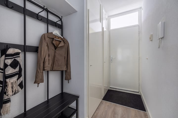 Foto 11 van Westervenne 301