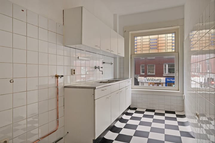 Foto 17 van Lorentzplein 17