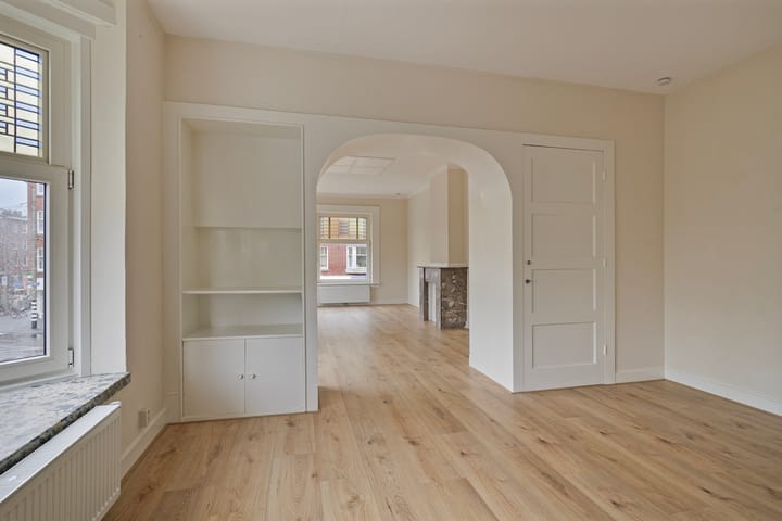 Foto 16 van Lorentzplein 17