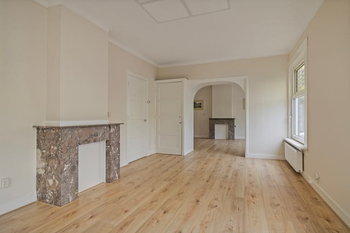 Foto 3 van Lorentzplein 17