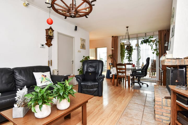 Photo 8 of Evertsenstraat 4