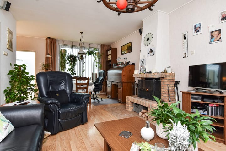 Photo 9 of Evertsenstraat 4