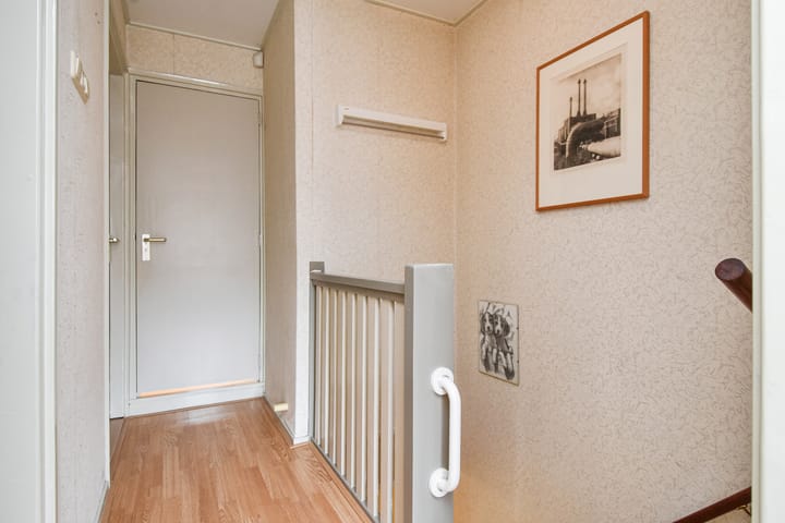 Photo 22 of Evertsenstraat 4