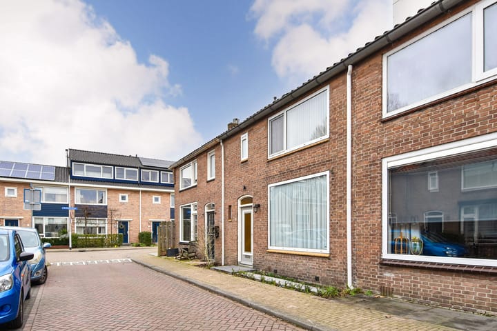 Photo 34 of Evertsenstraat 4