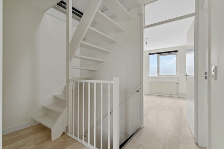 Photo 12 of Dr. W.M. Verhaarlaan 77