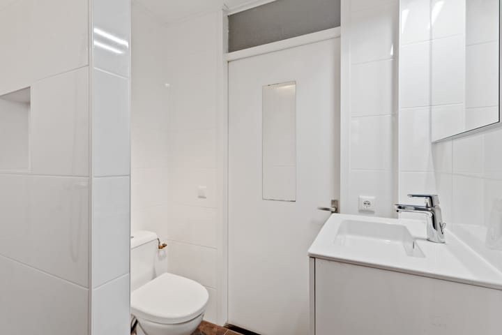 Photo 16 of Dr. W.M. Verhaarlaan 77