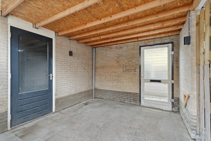 Photo 24 of Dr. W.M. Verhaarlaan 77