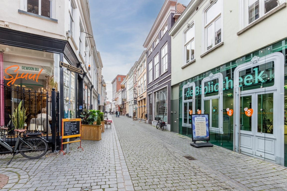 Foto 33 van Sint-Annastraat 18