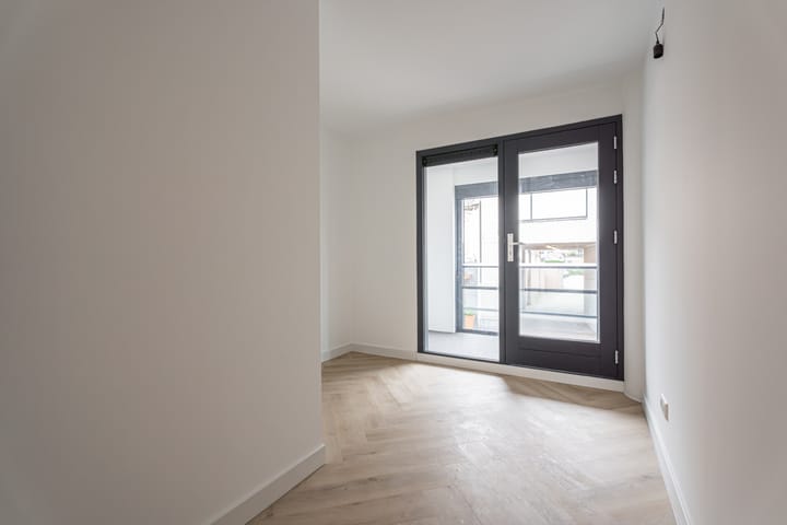 Foto 10 van Middellaan 6-A