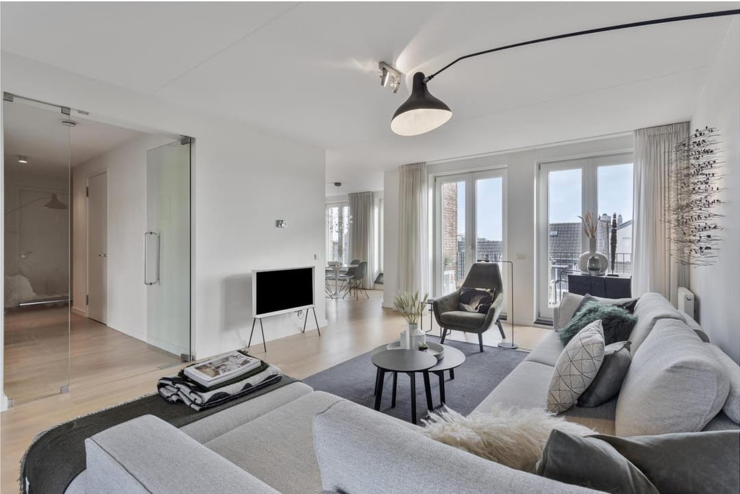 Foto 2 van Helmstraat 5-D10