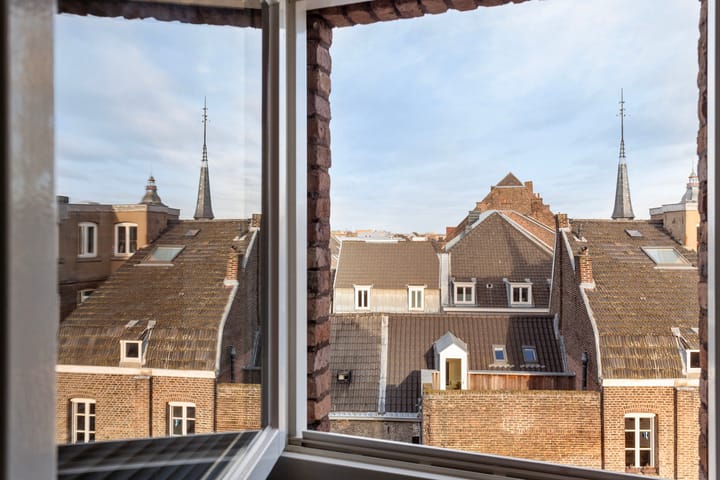 Foto 24 van Helmstraat 5-D10