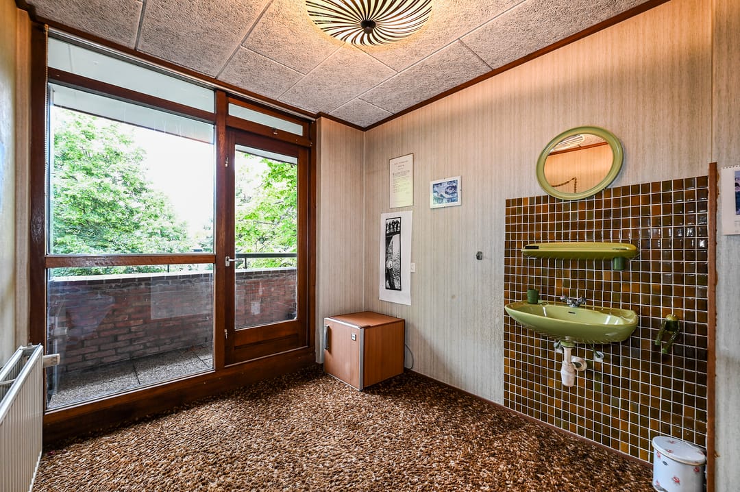 Photo 37 of van Vredenburchweg 6