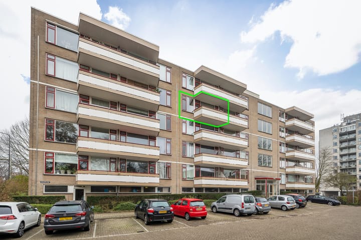 Foto 2 van Haagplein 63