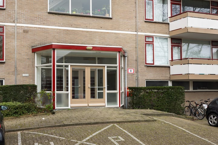 Foto 17 van Haagplein 63