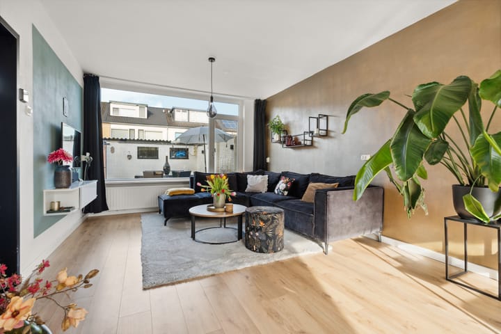 Foto 7 van Dahliastraat 78